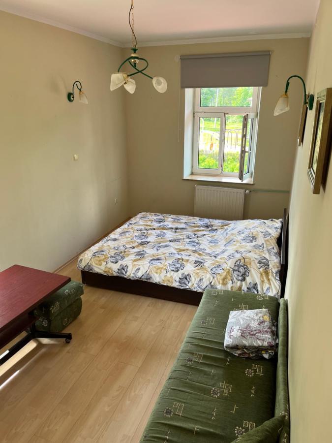 Gosciniec Szczeliniec Hostel Karlow Buitenkant foto