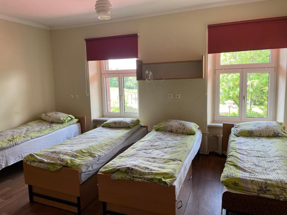 Gosciniec Szczeliniec Hostel Karlow Buitenkant foto